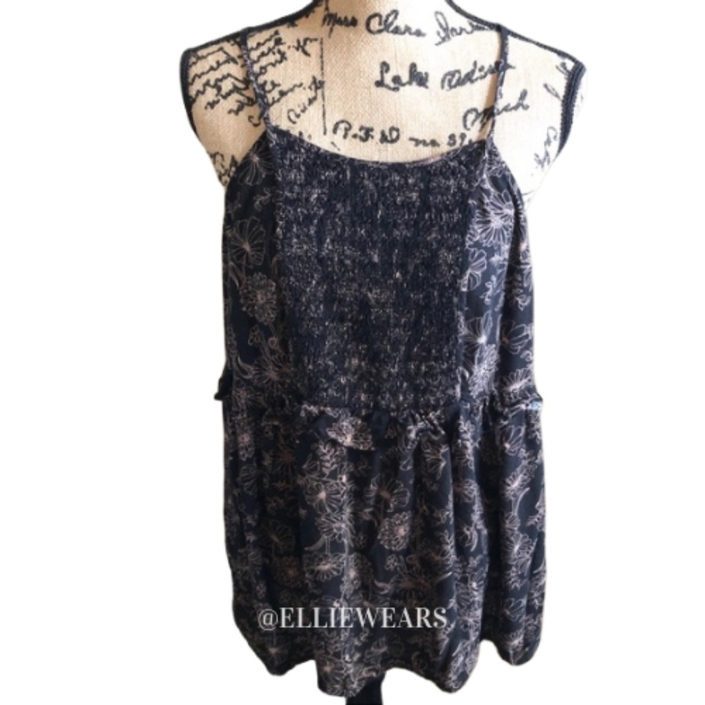 🎉 3/$15  TORRID Baby Doll Floral Tank Top